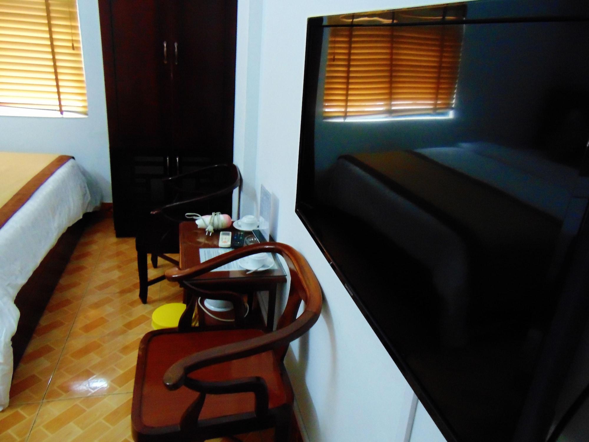 Alex Ha Long Hotel Exterior photo