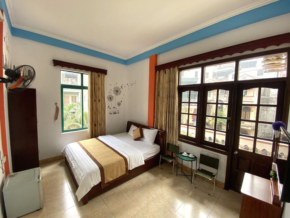 Alex Ha Long Hotel Exterior photo